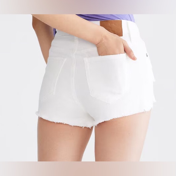 New-Aeropostale Vintage High Rise White Shorty Distressed Shorts - Picture 2 of 8